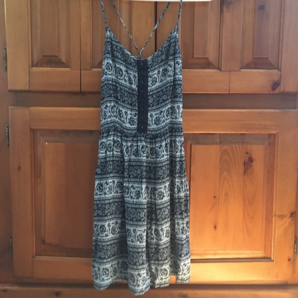 American Eagle Outfitters Fit and Flare Dress - Picture 4 of 5